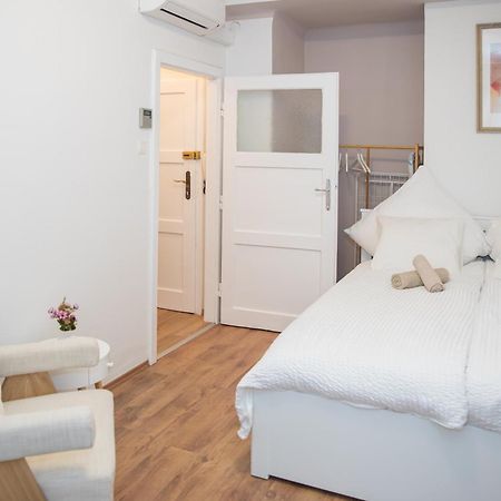 Cozy City Apartments In Center K28 Виена Екстериор снимка